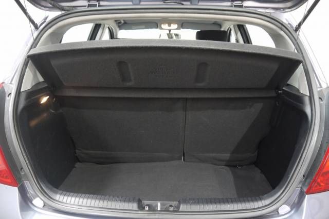 2009 HYUNDAI I20 1.4 CRDI Comfort 5dr image 8