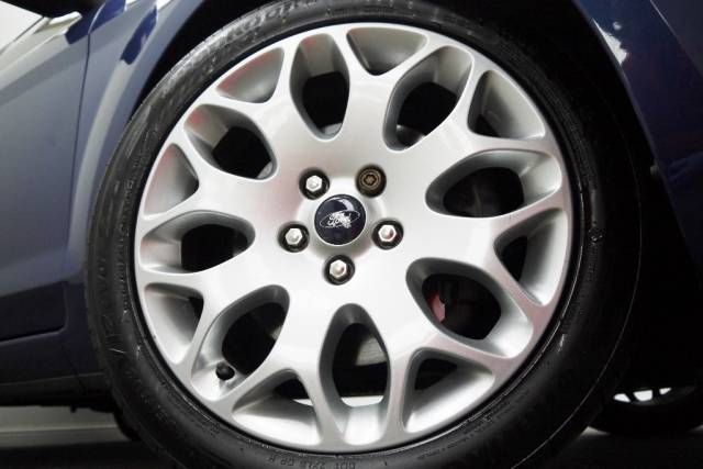 2009 FORD FOCUS 1.8 TDCi Zetec 5dr image 3