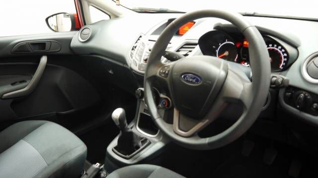 2011 FORD FIESTA 1.25 Edge 3dr image 6