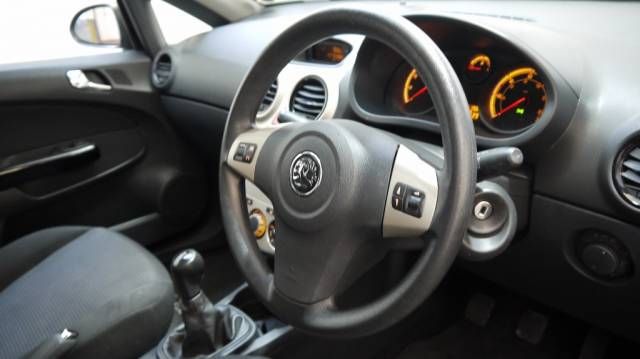 2009 VAUXHALL CORSA 1.0i 12V Active 3dr image 5