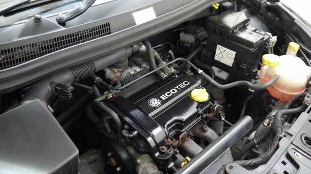 2009 VAUXHALL CORSA 1.0i 12V Active 3dr image 8