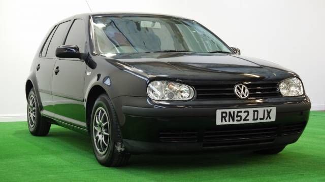 2003 VOLKSWAGEN Golf 1.6 Automatic image 2