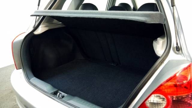 2001 HONDA CIVIC 1.6 i-VTEC SE Executive 5dr Auto image 4