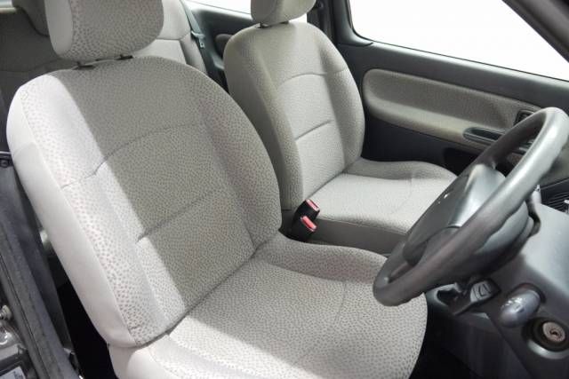 2006 RENAULT CLIO 1.5 dCi 68 Campus 3dr image 4