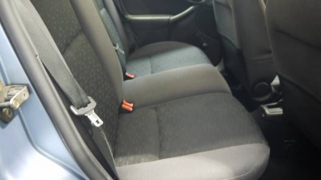 2004 FORD FOCUS 1.4 LX 5dr image 5