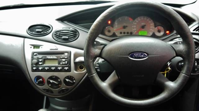2003 FORD FOCUS 1.8 TDCi Zetec 3dr image 7