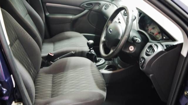 2003 FORD FOCUS 1.8 TDCi Zetec 3dr image 8
