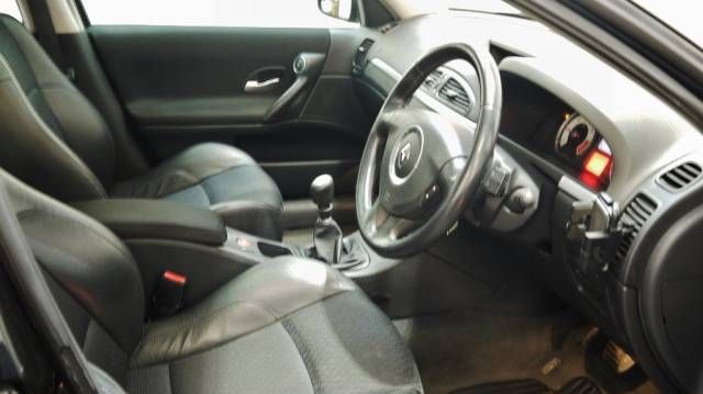 2007 RENAULT LAGUNA 1.9 dCi 130 Dynamique 5dr image 6