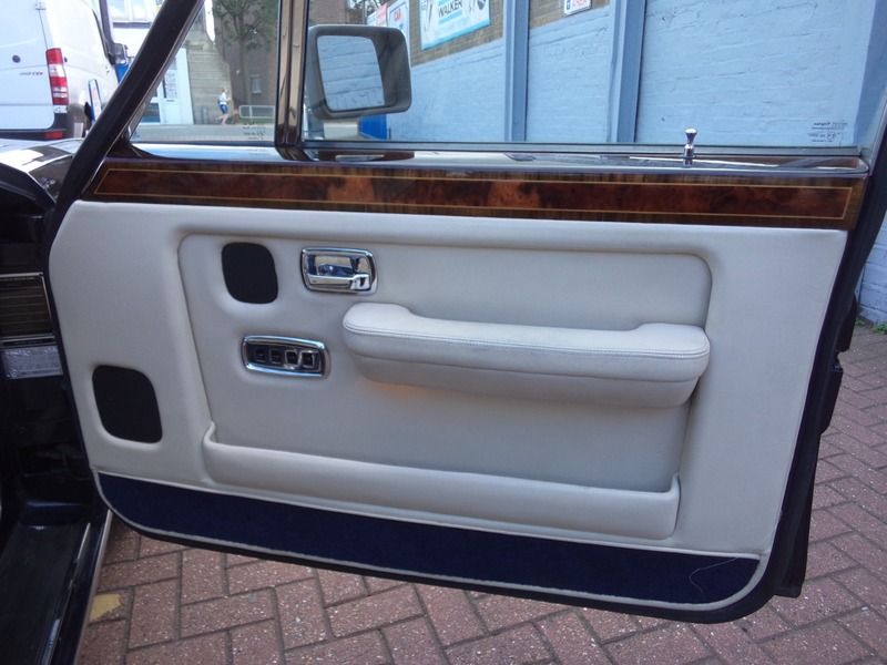 1991 Rolls-Royce Silver Spirit Silver Spirit II image 8