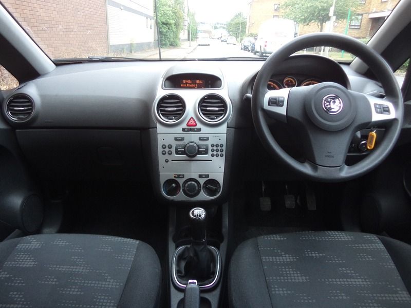 2011 Vauxhall Corsa Exclusiv A/C image 6