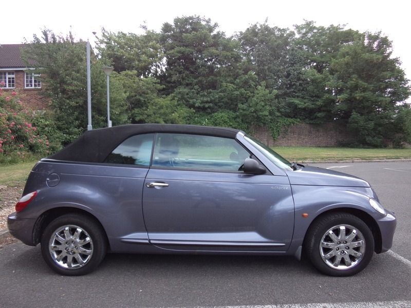 2007 Chrysler PT Cruiser Limited Auto Cabrio image 4