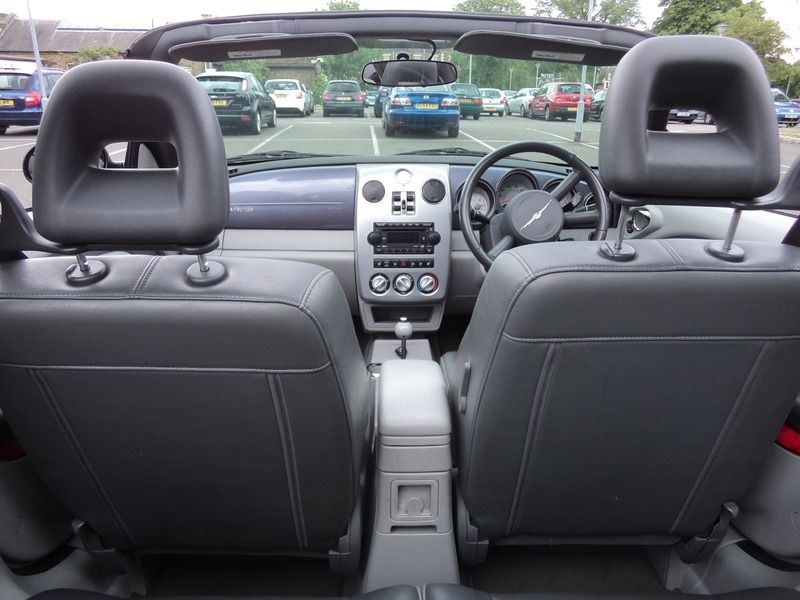 2007 Chrysler PT Cruiser Limited Auto Cabrio image 9