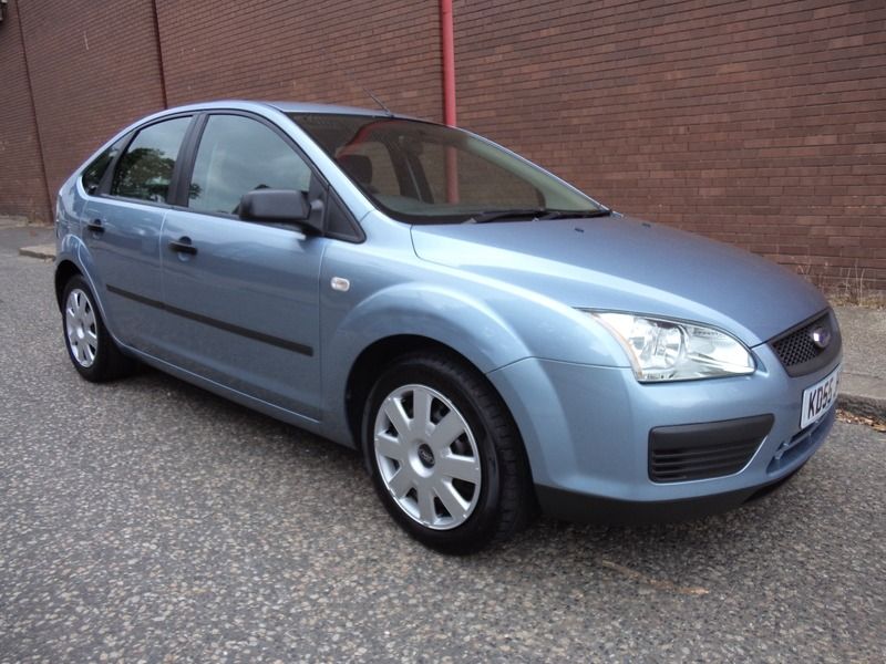 2005 Ford Focus 1.6 LX image 1