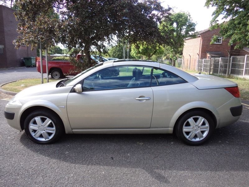 2004 Renault Megane Auto Coupe Cabriolet image 4