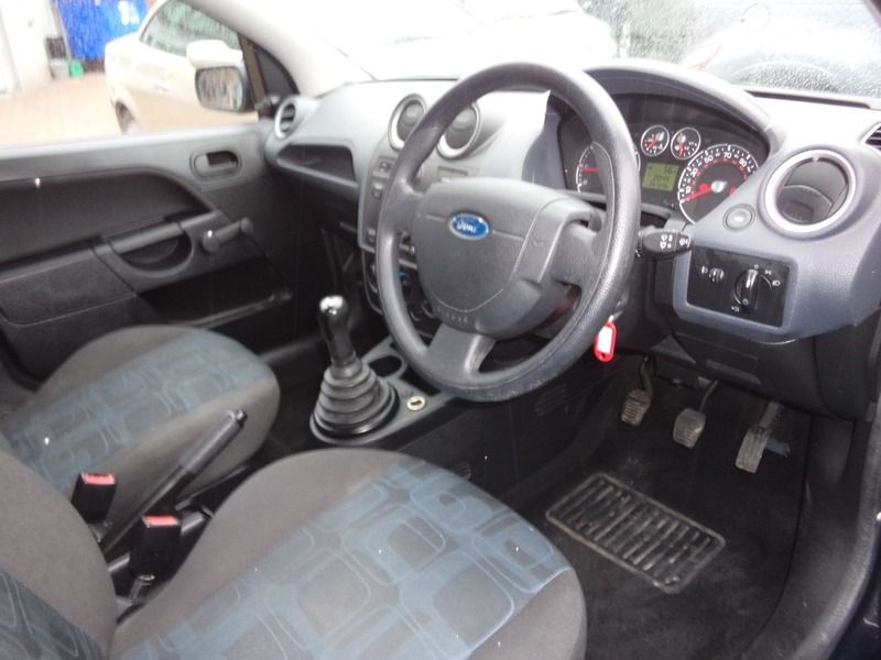 2007 Ford Fiesta Studio 16V image 6