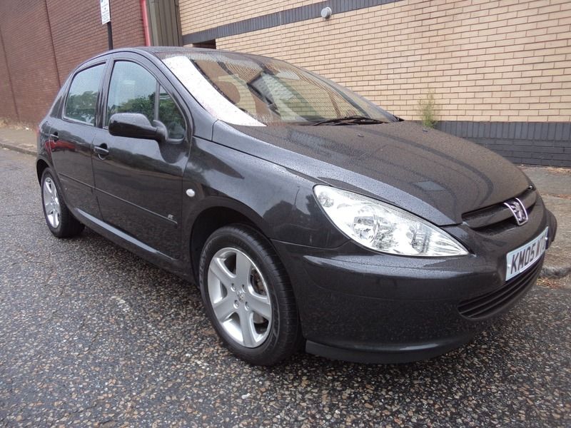 2005 Peugeot 307 SE image 1