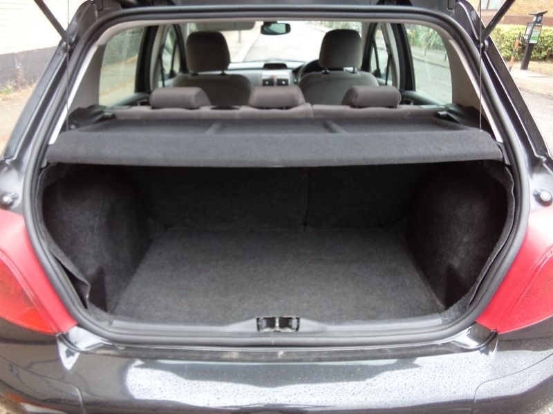 2005 Peugeot 307 SE image 7