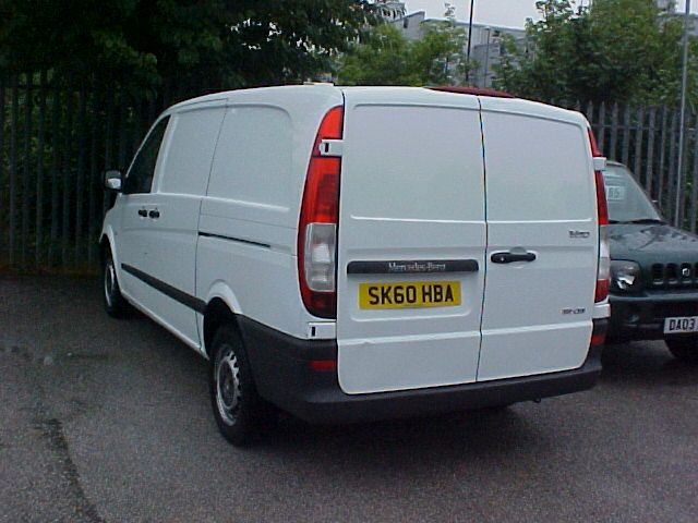 2010 MERCEDES-BENZ 111CDI image 4