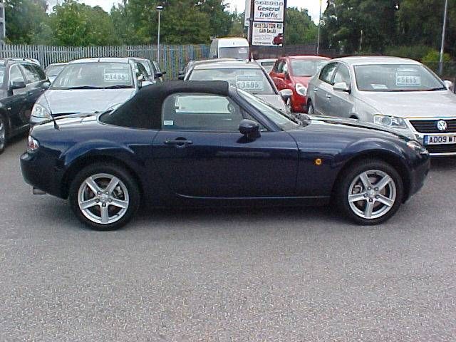 2006 MAZDA 1.8i image 2