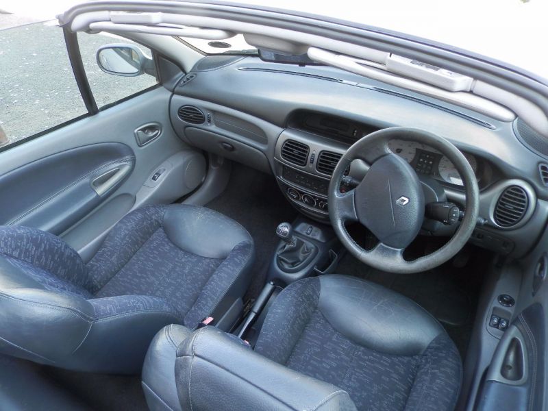 2001 Renault Megane 1.6 MEGANE 16V image 5