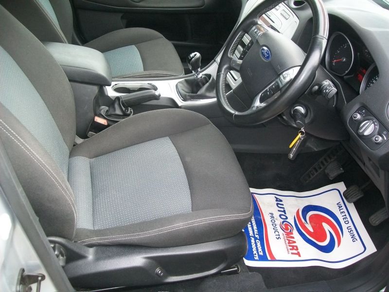 2010 Ford mondeo zetec tdci image 7