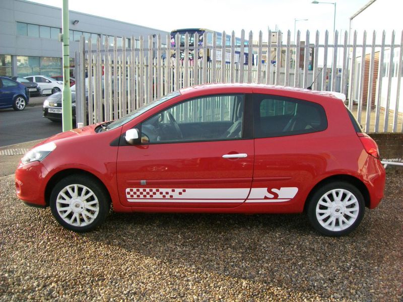 2010 Renault clio "s" ltd edition image 2