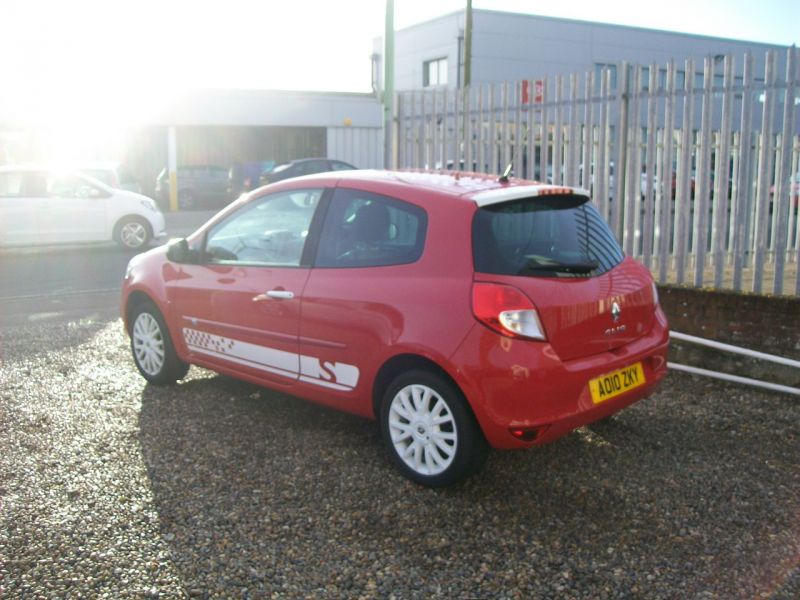 2010 Renault clio "s" ltd edition image 3