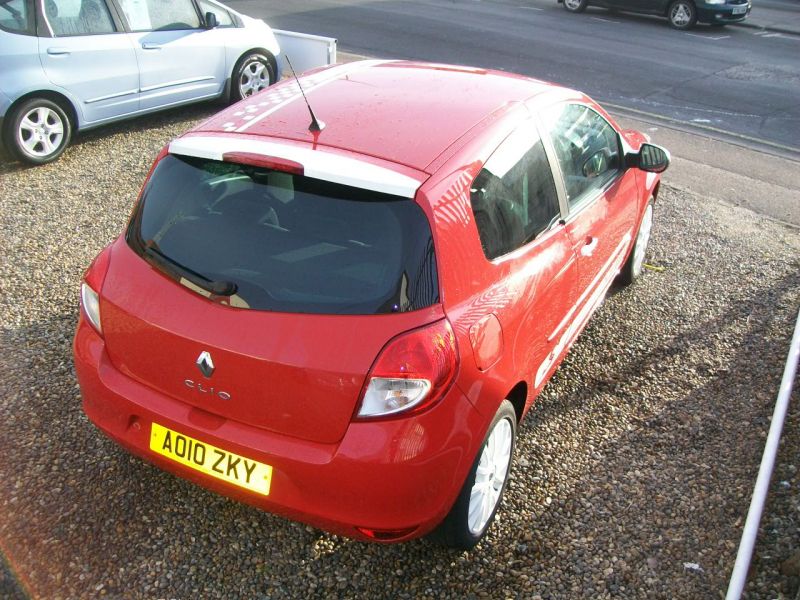 2010 Renault clio "s" ltd edition image 4