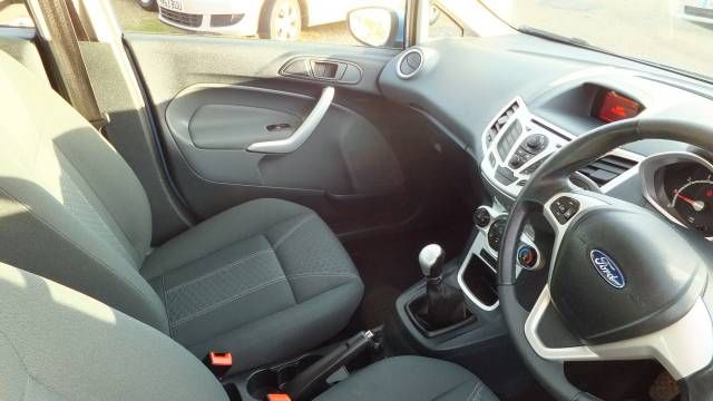 2010 Ford Fiesta 1.25 zetec image 4