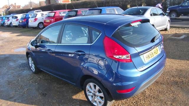 2009 Ford Fiesta Zetec 1.25 image 2