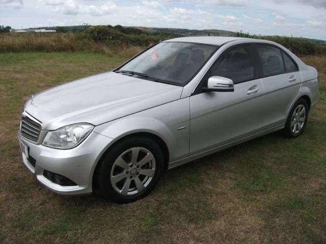 2011 Mercedes Benz C 200 Se TDI 2.2d image 1