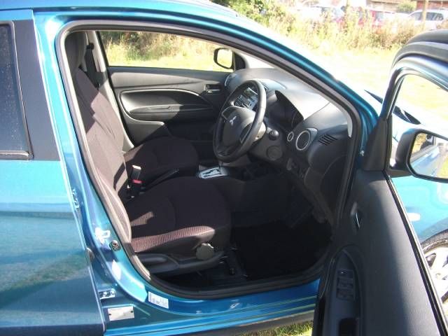 2013 Mitsubishi Mirage 3 5DR AUTOMATIC image 4