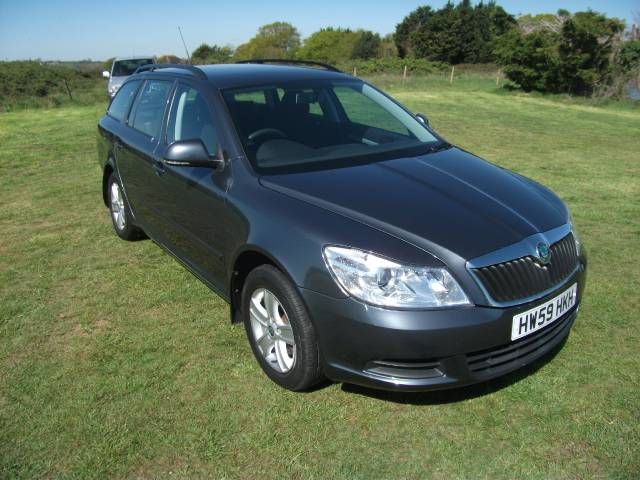 2009 Skoda Octavia Estate SE 2.0 TDi image 2