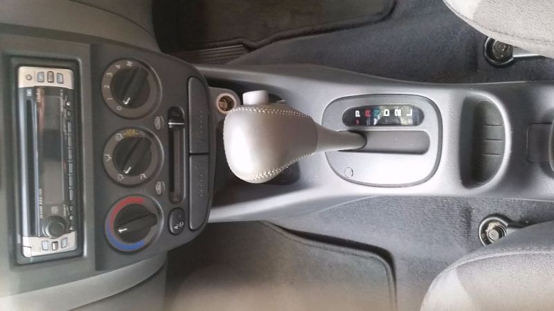 2004 Hyundai Accent 1.6 CDX Automatic image 3