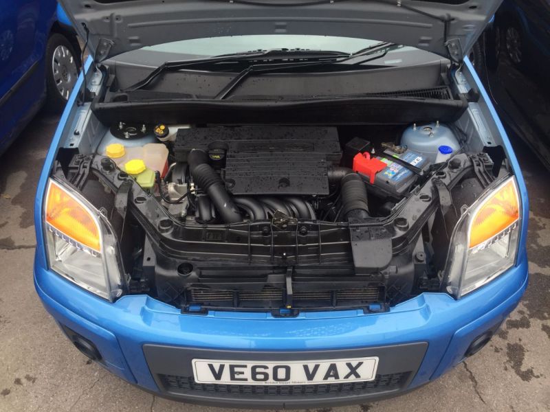 2011 Ford Fusion 1.6 Titanium 5dr image 9