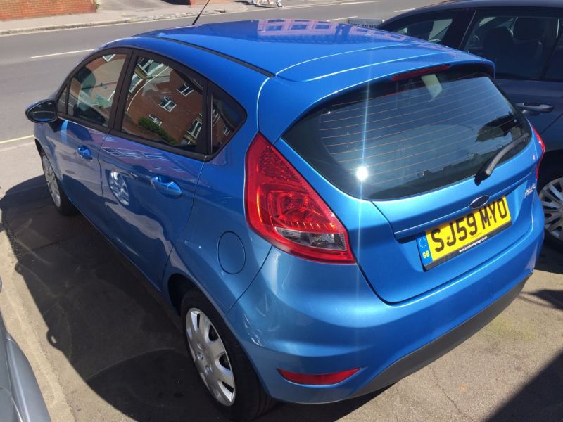 2009 Ford Fiesta 1.4 Style + 5dr Auto image 3