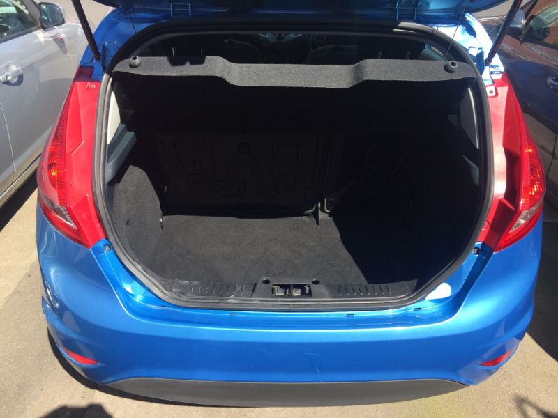 2009 Ford Fiesta 1.4 Style + 5dr Auto image 5