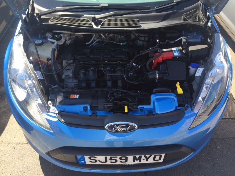 2009 Ford Fiesta 1.4 Style + 5dr Auto image 9