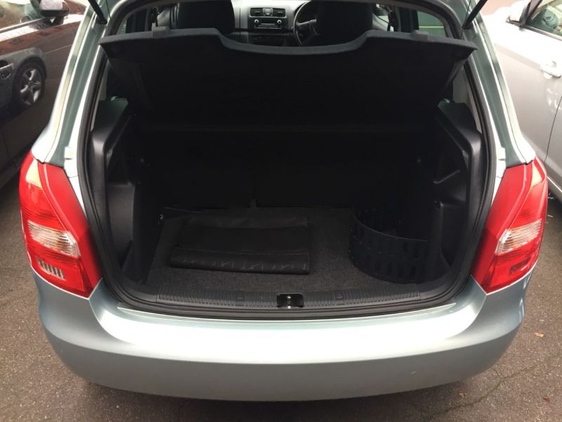 2011 Skoda Fabia 1.6 TDI CR SE Plus 5dr image 5