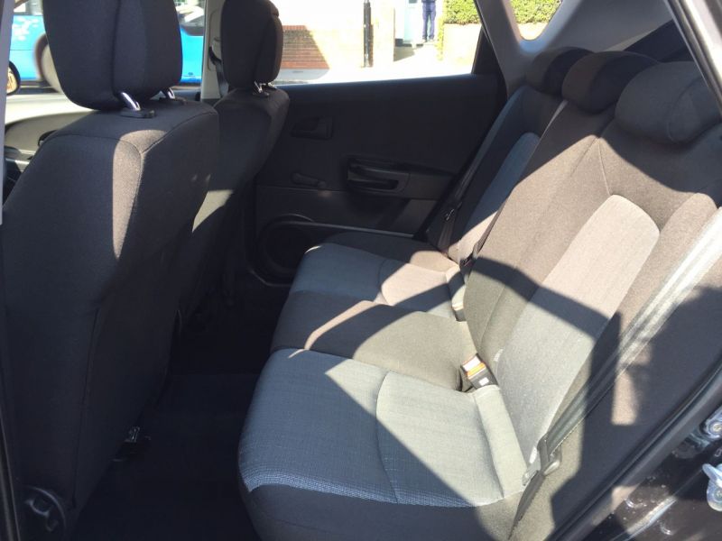 2009 Kia Ceed 1.4 1 5dr image 8