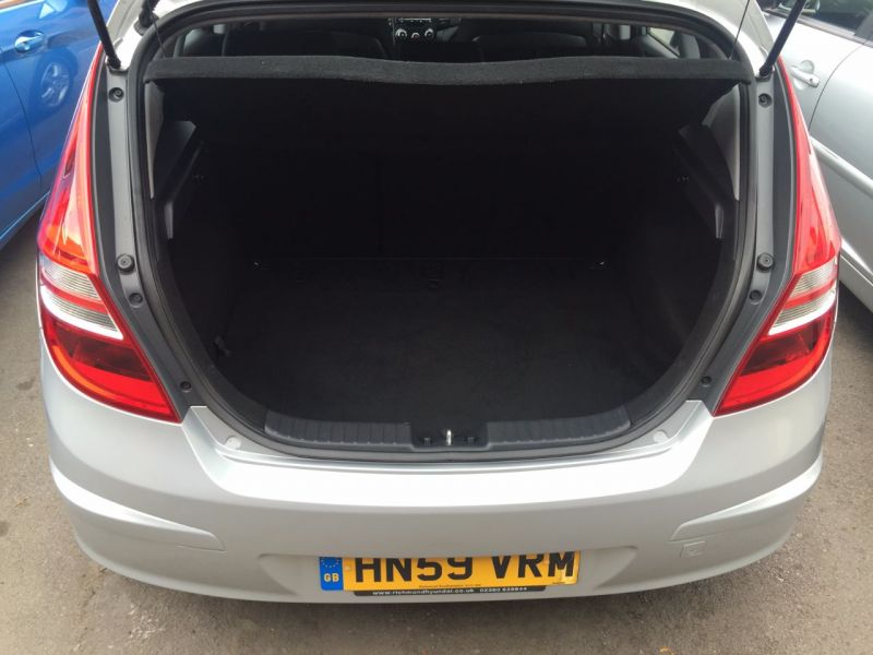 2009 Hyundai i30 1.4 Comfort 5dr image 5