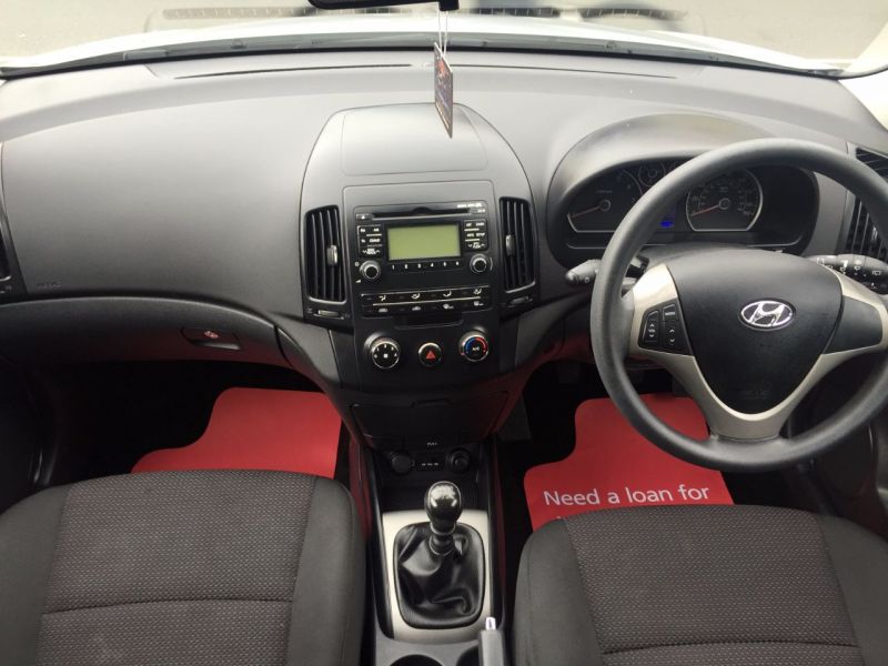 2009 Hyundai i30 1.4 Comfort 5dr image 6
