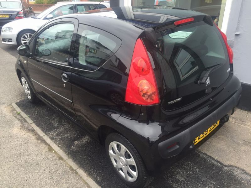 2009 Peugeot 107 1.0 Urban 3dr image 2