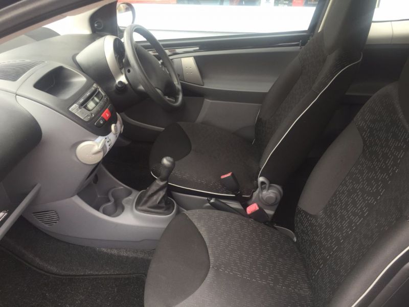 2009 Peugeot 107 1.0 Urban 3dr image 7
