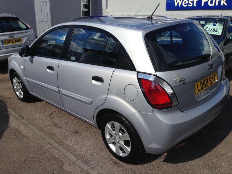 2010 Kia Rio 1.4 1 5dr image 2