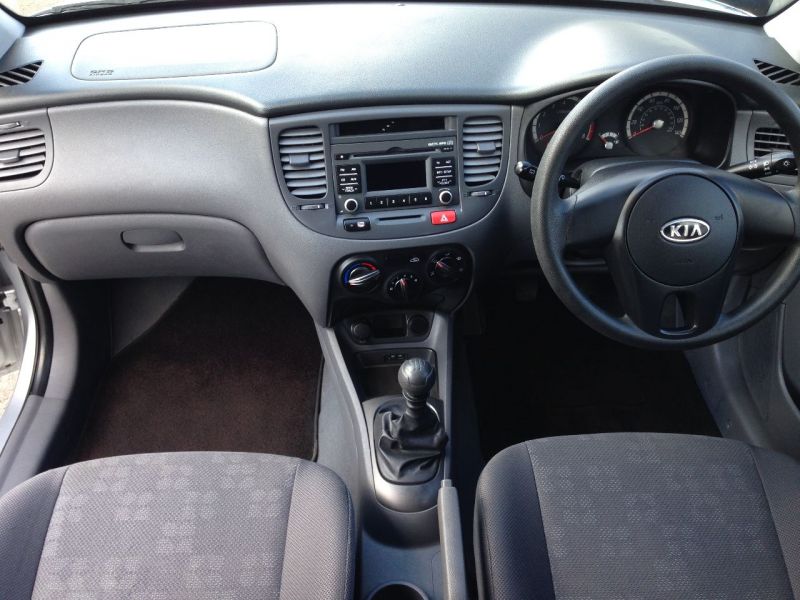 2010 Kia Rio 1.4 1 5dr image 4