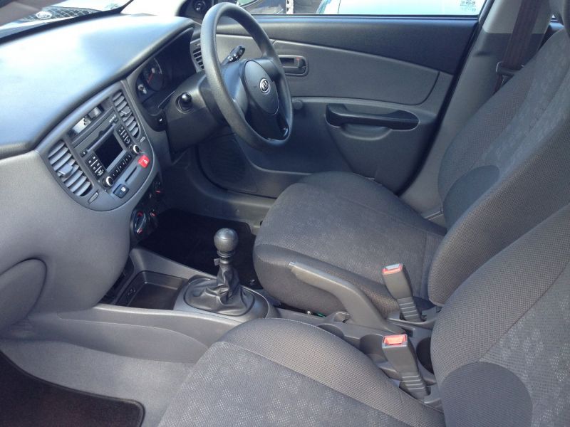 2010 Kia Rio 1.4 1 5dr image 5