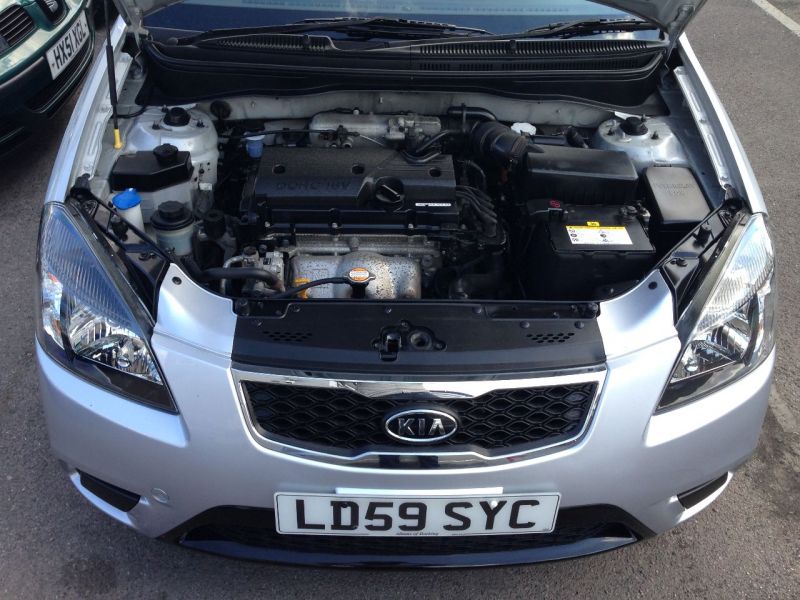 2010 Kia Rio 1.4 1 5dr image 7