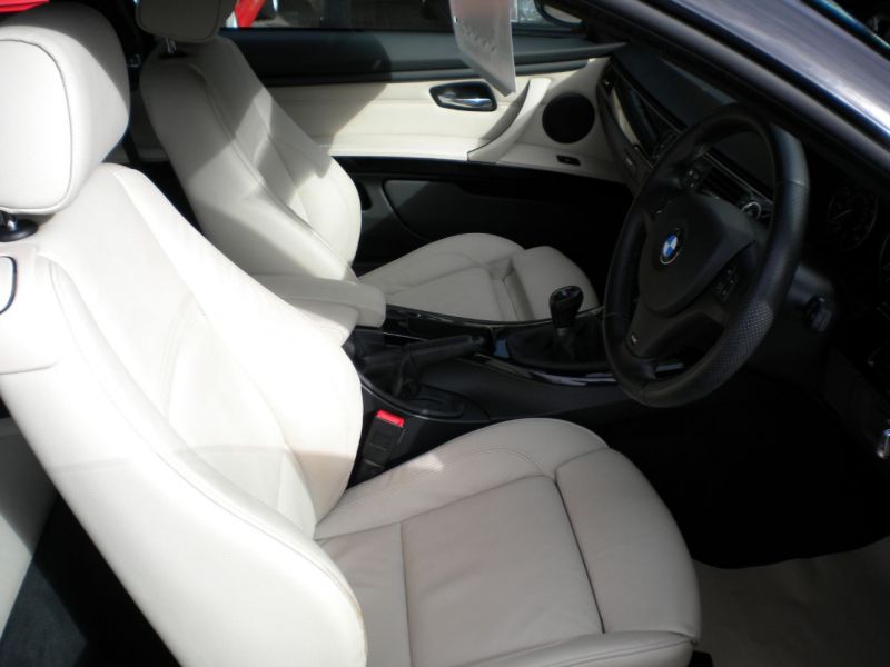 2010 BMW 3 Series 2.0 320d M Sport 2dr image 6