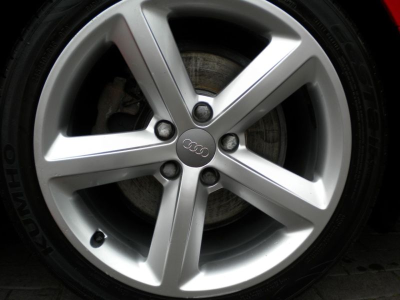 2009 Audi A4 2.0 TDI 170 S Line 4dr image 7